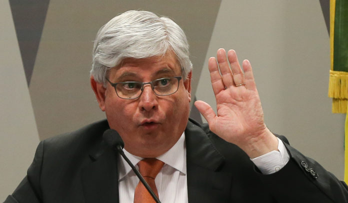 Janot abre primeira ação no Supremo contra pontos da reforma trabalhista