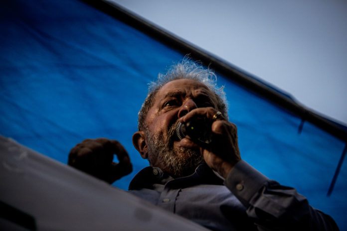 Juiz absolve Lula em caso de obstrução de Justiça