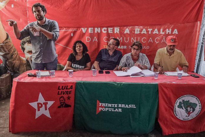 Vigília Lula Livre recebe debate sobre redução da desigualdade