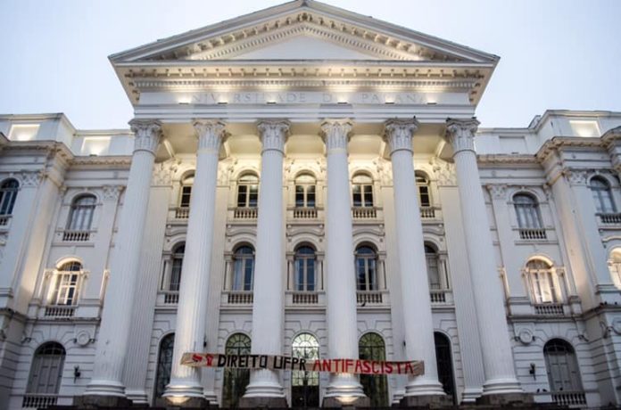 Agentes do Estado invadem universidades em todo o país às vésperas do 2º turno