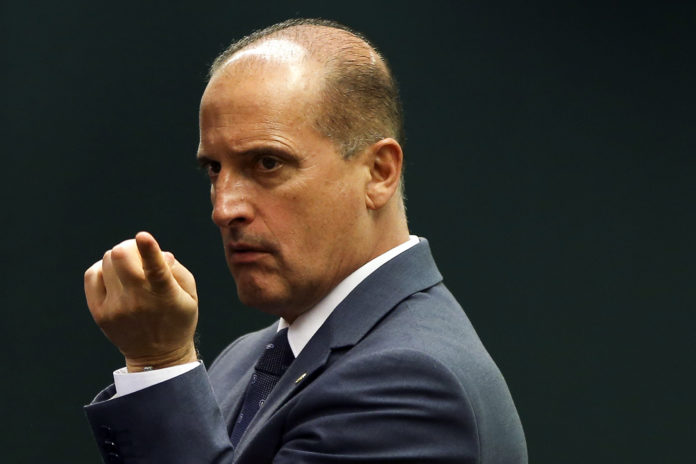 Anúncio de ministérios causam primeiras críticas ao governo Bolsonaro