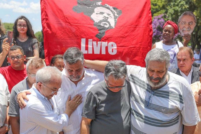 Dr Rosinha: Canalhas!