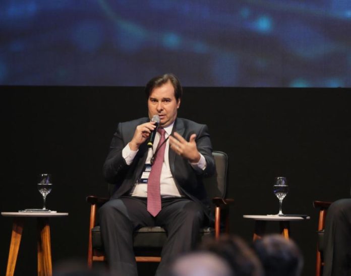 FALATÓRIO: Maia defende imprensa e critica vazamentos feitos por autoridades