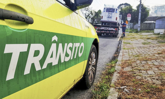 Em meio à pandemia, URBS corta plano de saúde e cobra dos funcionários