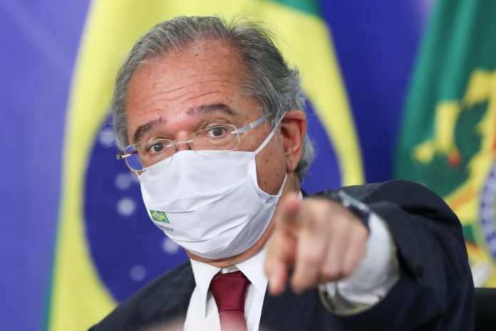 Pandemia reduz estimativa de vida dos brasileiros